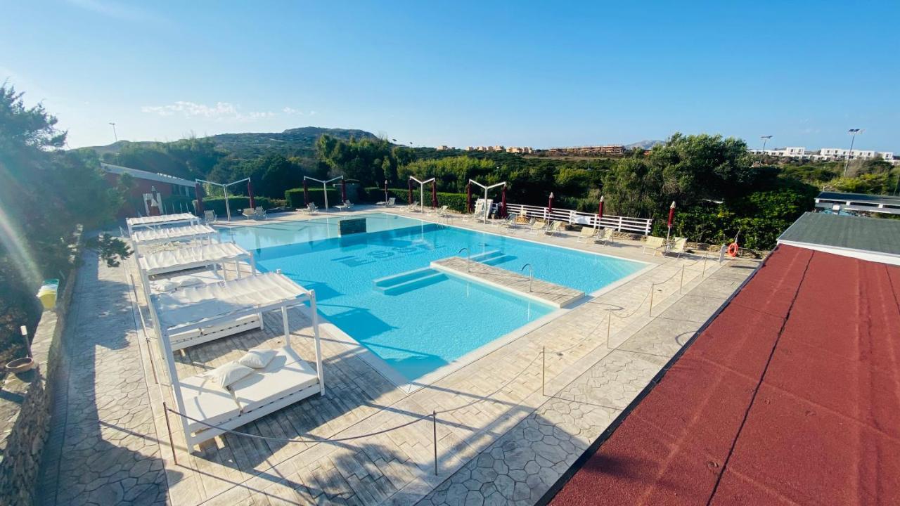 Hotel Club Esse Sporting à Stintino Extérieur photo