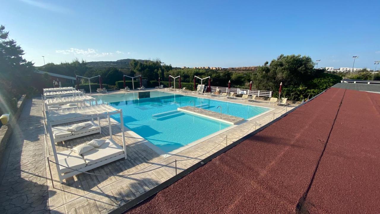 Hotel Club Esse Sporting à Stintino Extérieur photo