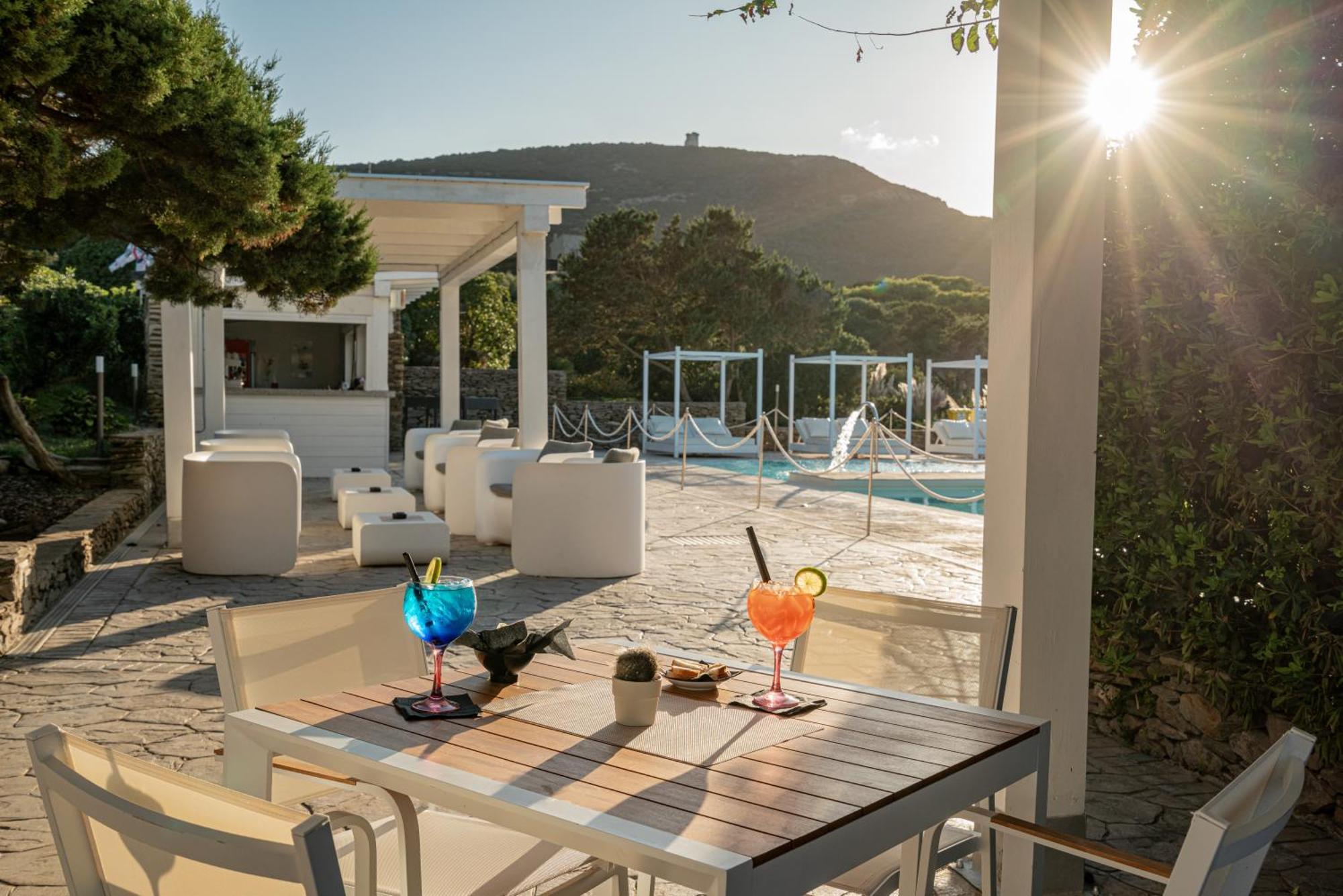 Hotel Club Esse Sporting à Stintino Extérieur photo